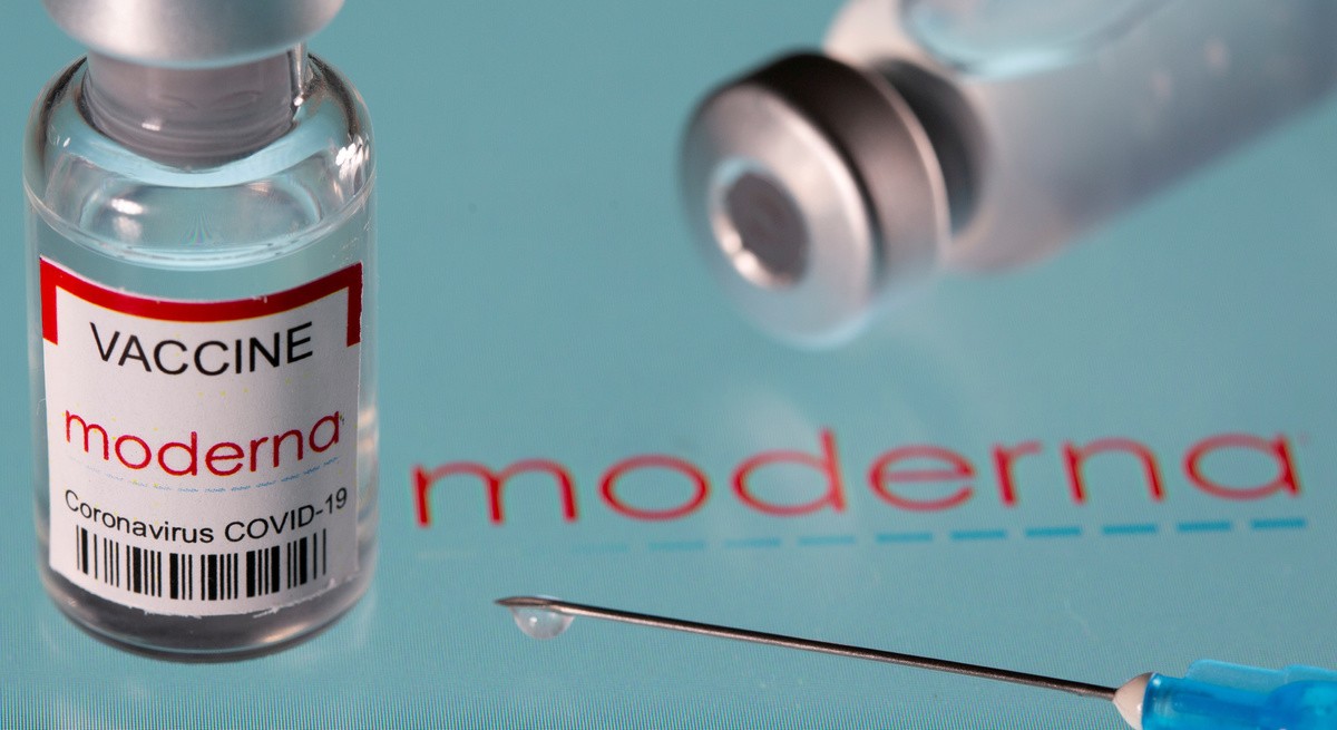 Moderna cáo buộc Pfizer sao chép công nghệ vaccine COVID-19