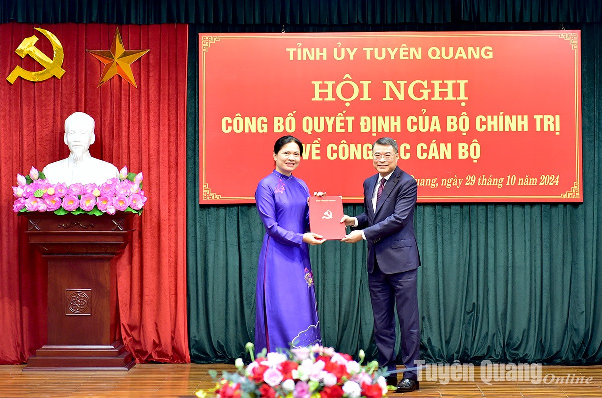 bo-nhiem-ba-ha-thi-nga-giu-chuc-bi-thu-tinh-uy-tuyen-quang-2128-1730261349.jpg