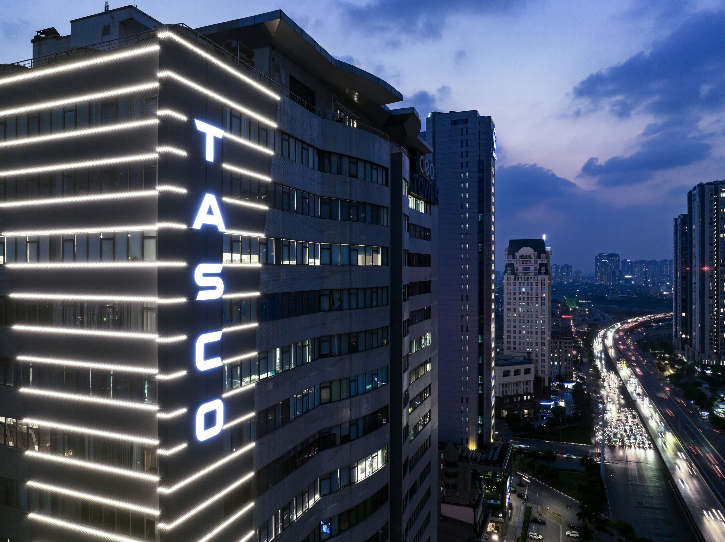 Hai thành viên Hội đồng quản trị Tasco xin từ nhiệm