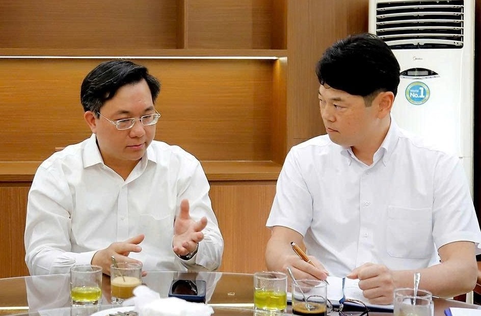 phu-tho-trao-doi-voi-dn-fdi-1780368996.jpg