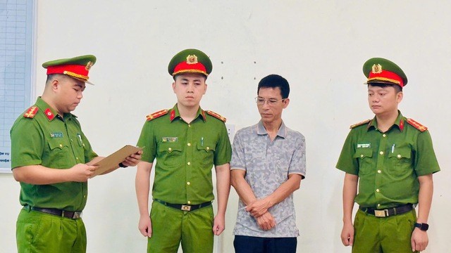 thi-hanh-lenh-bat-bi-can-de-tam-giam-doi-voi-nguyen-quoc-trinh-pld-1781063527.jpeg