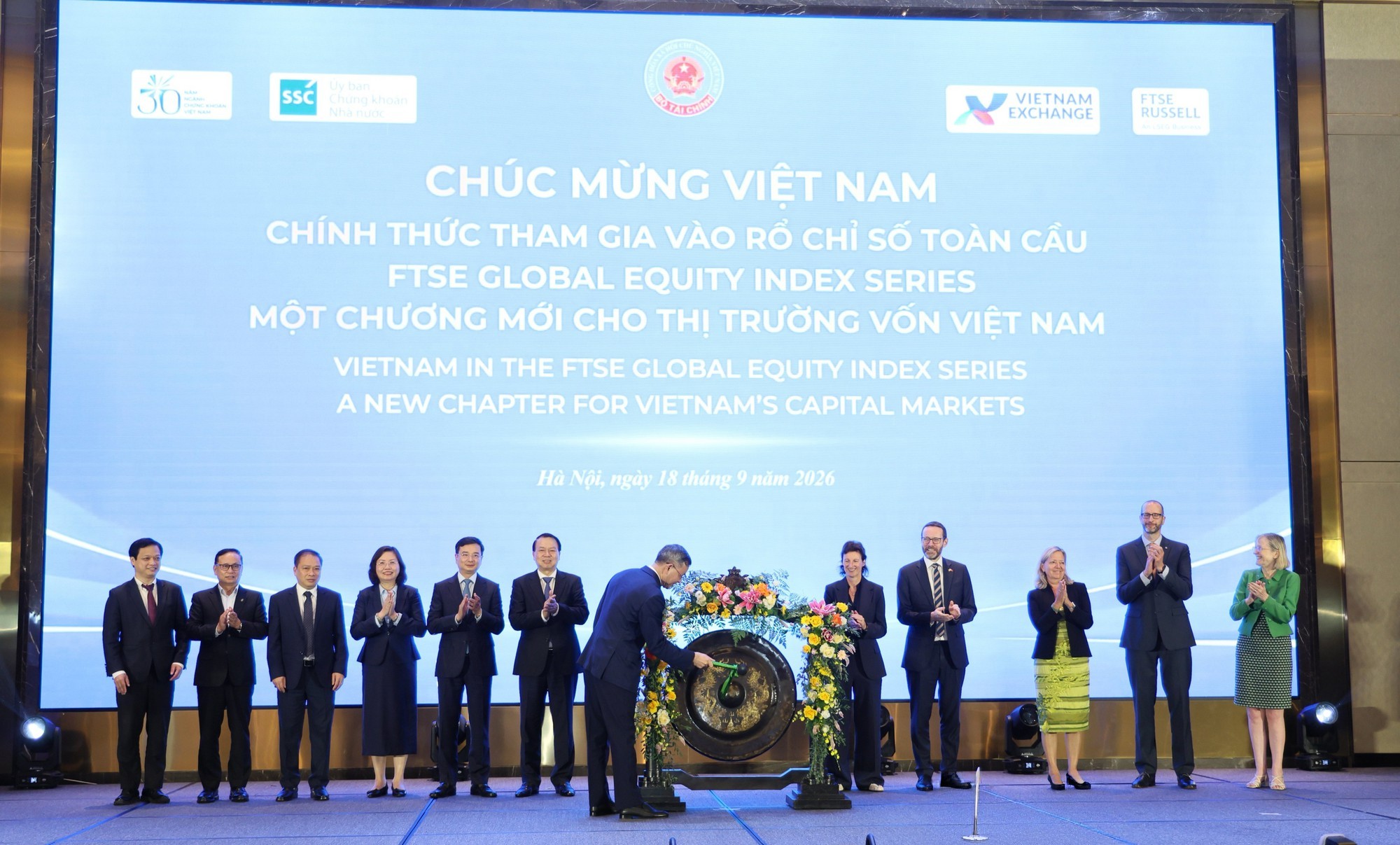 chung-khoan-vn2-1789830020093131708975-1790145617.jpg