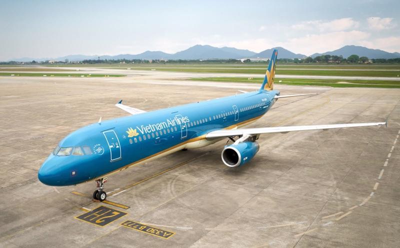 Lỗ ròng hơn 8.000 tỷ đồng, cổ phiếu Vietnam Airlines bị đưa vào diện kiểm soát