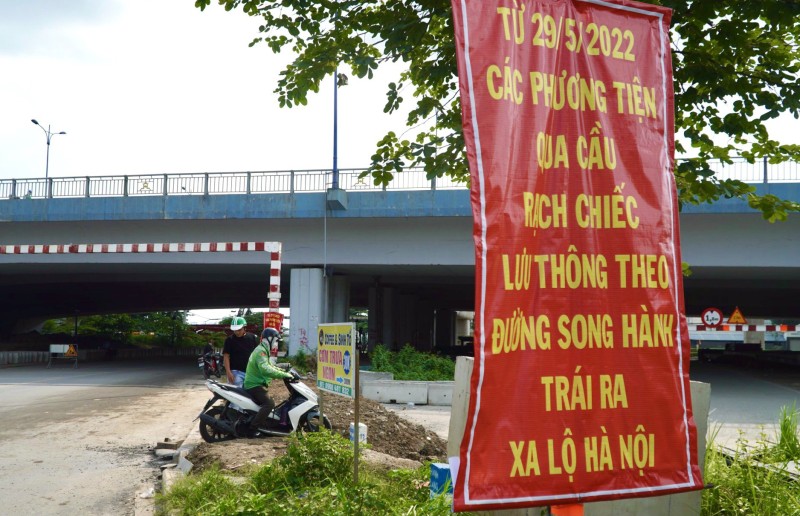 Chủ đầu tư BOT xa lộ Hà Nội nói không ngăn đường để tận thu phí