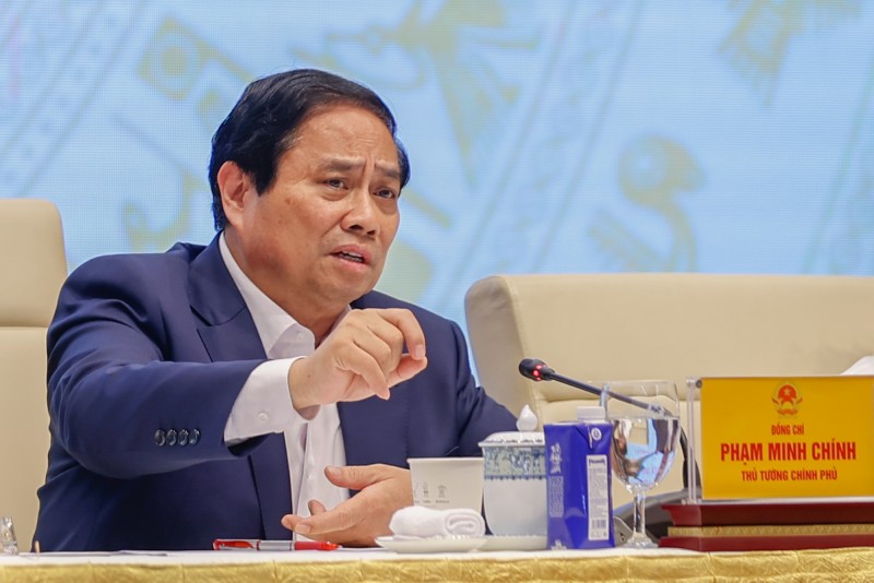 Thủ tướng: Cương quyết cắt bỏ các thủ tục rườm rà, gây phiền hà cho người dân và doanh nghiệp