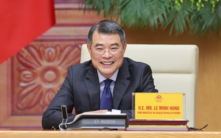 Thủ tướng Lê Minh Hưng điện đàm với Thủ tướng Singapore Lawrence Wong