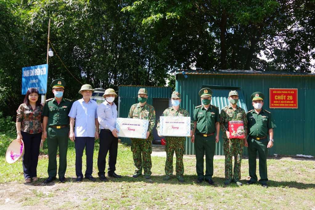 Quảng Ninh: Đoàn công tác của Quốc hội kiểm tra công tác phòng, chống dịch COVID-19 tại tuyến biên giới