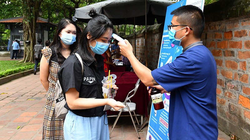 Chính phủ ban hành Nghị quyết quy định tạm thời “Thích ứng an toàn, linh hoạt, kiểm soát hiệu quả dịch COVID-19”