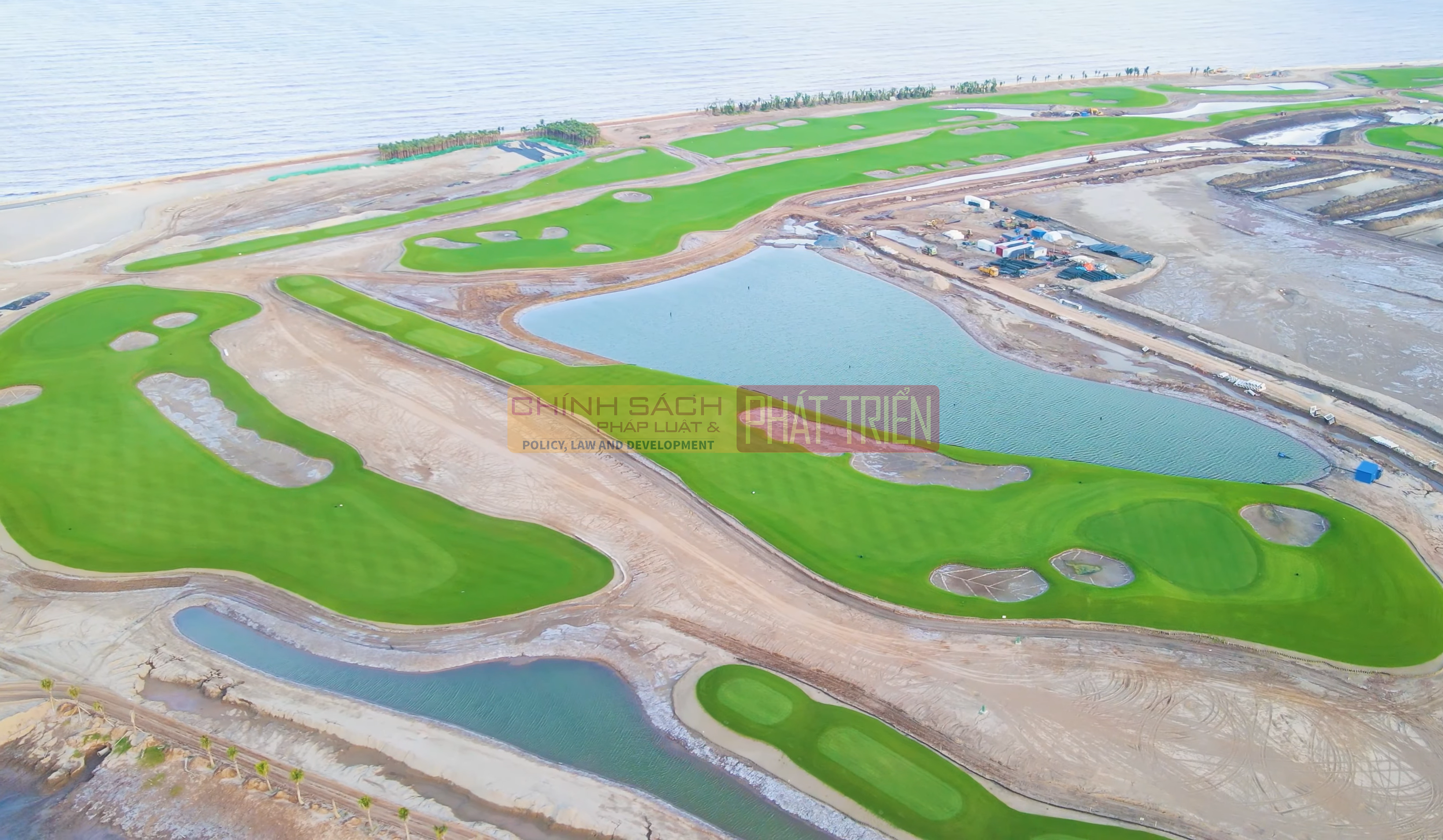 Đấu thầu chọn nhà đầu tư sân golf nếu có hai nhà đầu tư đăng ký