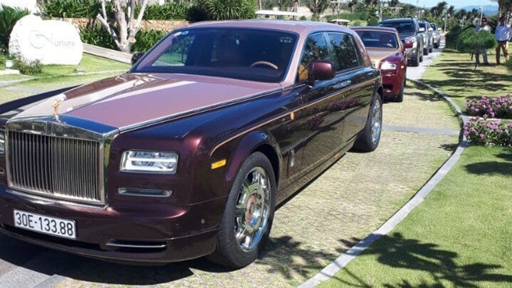 6 lần giảm giá "khủng" của ngân hàng OCB dành cho Rolls-Royce Phantom Lửa thiêng từng của Trịnh Văn Quyết ra sao?