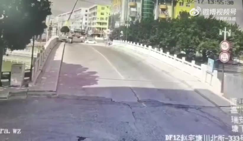 tesla-model-3-high-speed-crash-into-bus-caught-on-cctv-in-china-1677167164.mp4