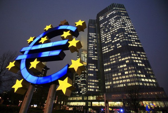 Ngân hàng Trung ương châu Âu (ECB) giữ nguyên mức lãi suất, đồng euro tăng giá