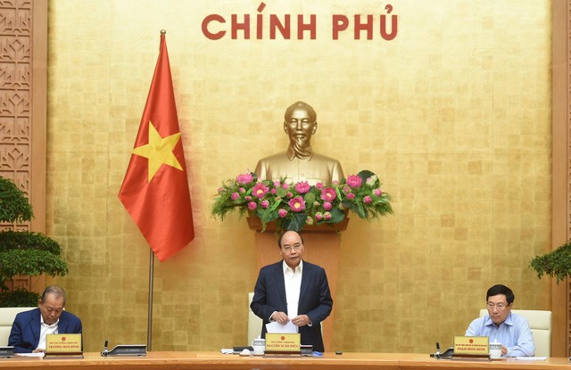 Thủ tướng yêu cầu nghiên cứu mở lại đường bay quốc tế, áp dụng "hộ chiếu vaccine"
