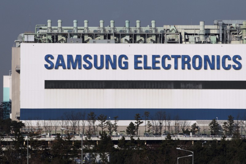 Samsung Electronics là công ty lớn nhất Hàn Quốc năm 2020