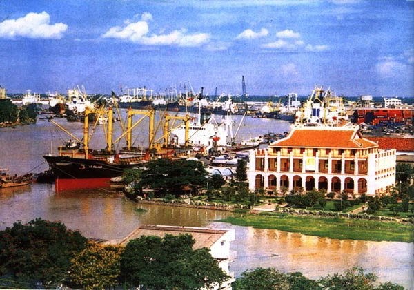 Kỷ niệm 110 năm ngày Bác Hồ ra đi tìm đường cứu nước (5/6/1911-5/6/2021): Đôi bàn tay và cuộc hành trình cứu nước vĩ đại
