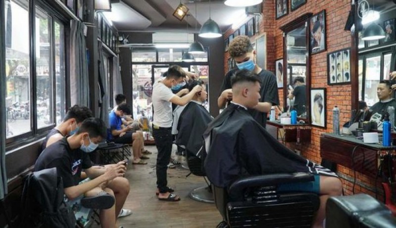 Từ ngày 1/8, áp thuế với dịch vụ massage, cắt tóc, gội đầu, may quần áo