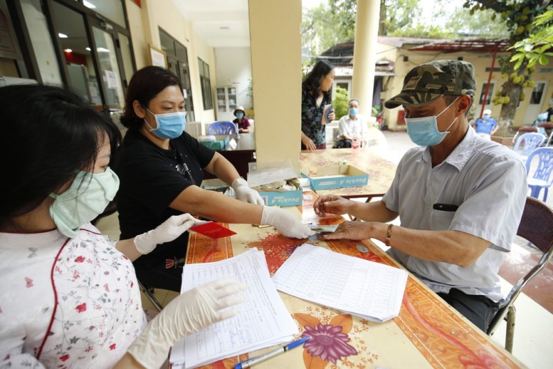 Hà Nội hướng dẫn hỗ trợ cho các đối tượng bị ảnh hưởng bởi dịch COVID-19