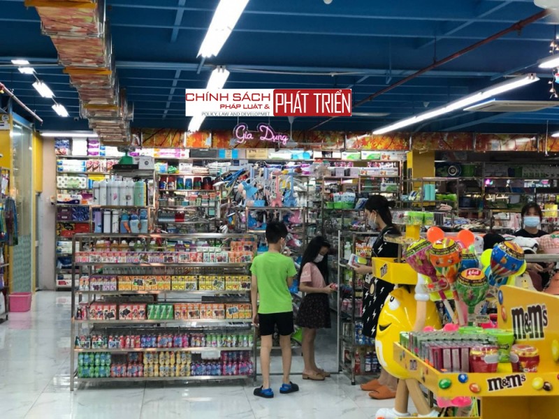 Tien Tho Book: Nhà sách hay siêu thị mini?