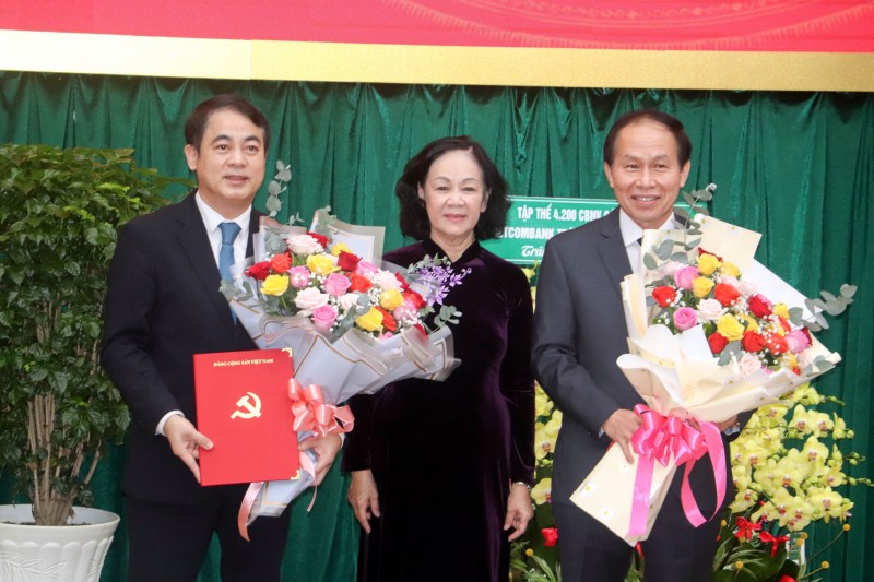 Con đường thành chính khách của các lãnh đạo ngân hàng