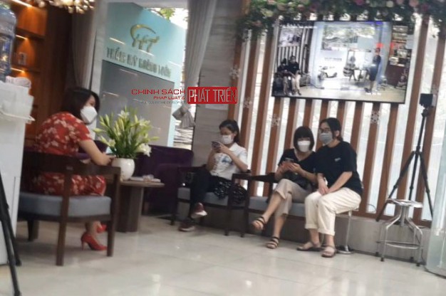 Thẩm mỹ Hoàng Tuấn ngang nhiên hoạt động giữa mùa dịch
