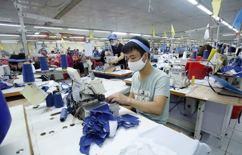 Dệt may Việt Nam: Đối mặt với nguy cơ đình trệ sản xuất