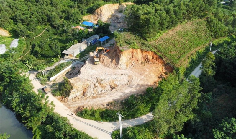 Đại Từ (Thái Nguyên): Khai thác đất trái phép, trách nhiệm thuộc về ai?