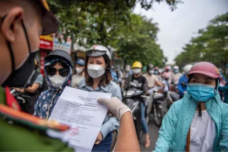 Hà Nội: 6 nhóm đối tượng được cấp giấy đi đường