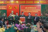 Chủ tịch Quốc hội thăm, chúc Tết người dân tại Quảng Bình