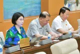 Cử tri và nhân dân lo lắng tình trạng giá thuốc tại các cơ sở y tế, phòng khám
