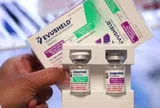 Thuốc trị COVID-19 AstraZeneca vô hiệu hoá các biến thể phụ của Omicron