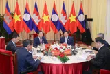 Ba Thủ tướng Việt Nam, Lào, Campuchia họp triển khai Kết luận Cuộc gặp giữa ba Người đứng đầu ba Đảng