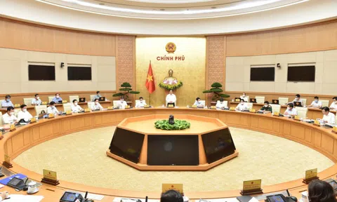 2 kịch bản tăng trưởng kinh tế cho 6 tháng cuối năm