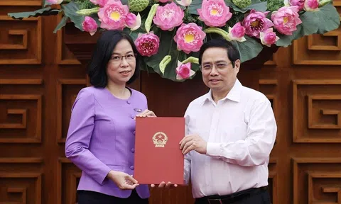 Thủ tướng trao Quyết định bổ nhiệm Tổng Giám đốc TTXVN cho đồng chí Vũ Việt Trang