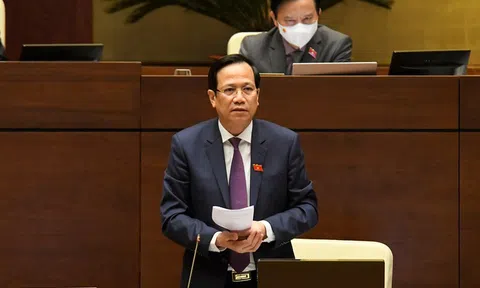 Bộ trưởng Đào Ngọc Dung: Tiến tới đóng BHXH có thể giảm còn 10 năm