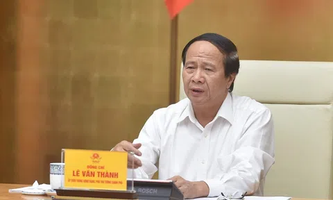 Phó Thủ tướng Lê Văn Thành: "Để cửa hàng xăng dầu đóng cửa là trách nhiệm của Bộ Công Thương"