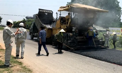 Sản xuất hỗn hợp bê tông nhựa với phụ gia từ phế thải nhựa