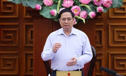 Thủ tướng: Quyết liệt khắc phục tình trạng thiếu thuốc, vật tư y tế, bảo vệ tính mạng, sức khỏe người dân với trách nhiệm cao nhất