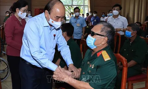 Chủ tịch nước ký quyết định tặng quà dịp kỷ niệm 75 năm Ngày Thương binh - Liệt sỹ