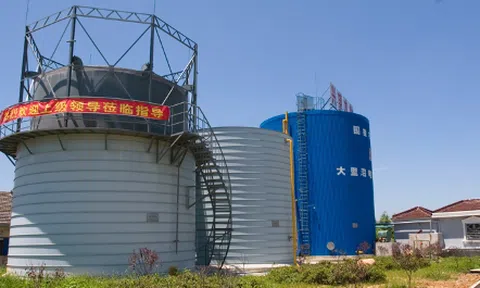 Nông dân Trung Quốc thu khí nhà kính metan từ chăn nuôi