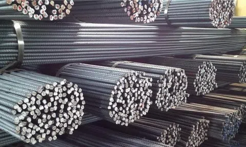Nhu cầu thị trường suy yếu, bán hàng thép xây dựng của Hòa Phát vẫn tăng tới 51%