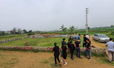 Hết “sóng”, nhà đầu tư bất động sản vỡ mộng vì mắc cạn ở đất tỉnh