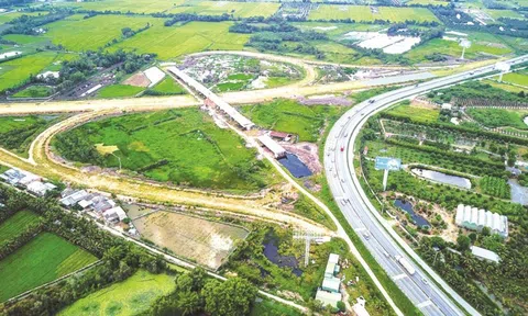 Yêu cầu khởi công cao tốc Châu Đốc - Cần Thơ - Sóc Trăng trước tháng 7/2023