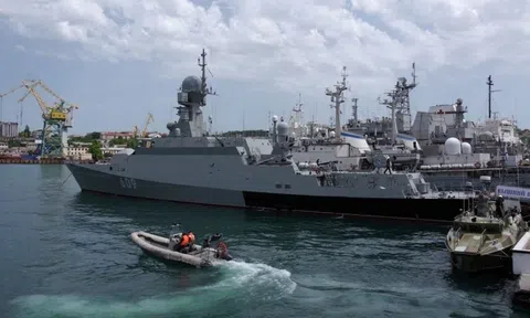 Nga tố Ukraine tấn công trụ sở Hạm đội Biển Đen ở Crimea