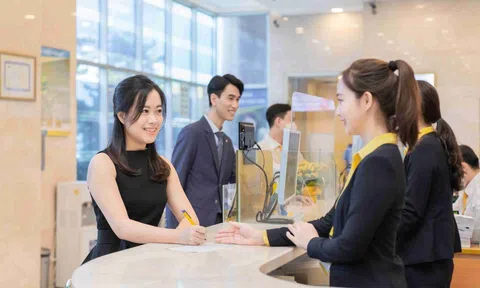 Nam A Bank sắp “chạm” mốc kế hoạch cả năm nhờ chuyển đổi số