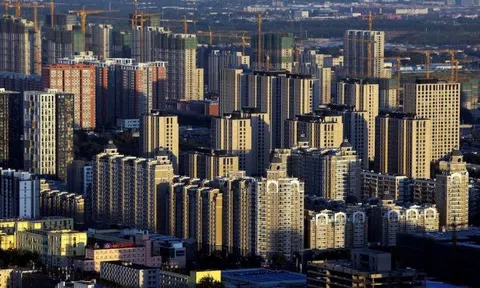 Các quỹ đầu tư "điêu đứng" vì bất động sản Trung Quốc lao dốc