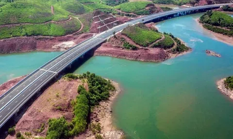 Ngày 1/9: Khánh thành đường cao tốc Vân Đồn – Móng Cái trị giá gần 13.000 tỉ đồng