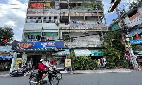 Sống ở chung cư "hết đát"