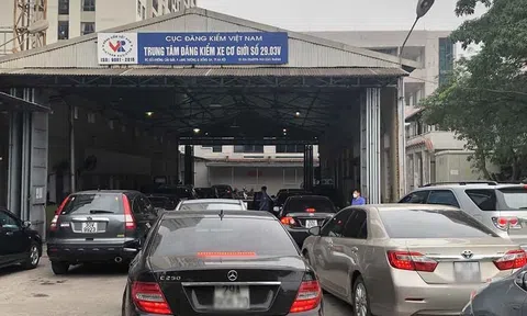 Giá dịch vụ đăng đăng kiểm ô tô bắt đầu tăng từ 8/10/2022