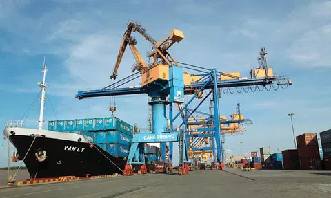 8 tháng, thặng dư thương mại đạt 5,49 tỷ USD