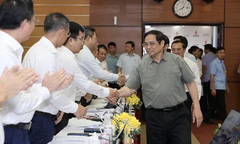 Thủ tướng: Không để thiếu năng lượng